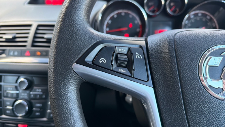 Vauxhall Meriva 1.4i 16V Club 5dr Petrol Estate